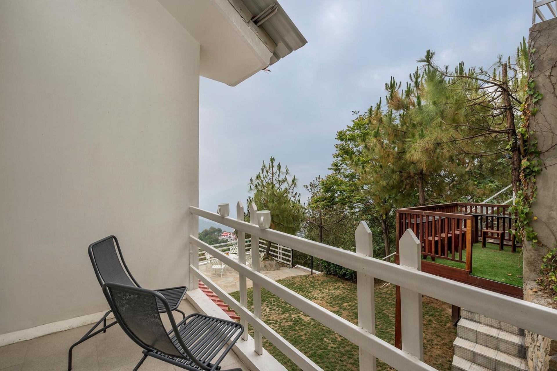 Stayvista At Bellevue With Outdoor Jacuzzi 카사울리 외부 사진
